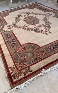گلیم و کناره پشتی شاه نشین با بالش
