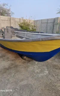 تشت قایق ۲۷ فوت برای موتور ۲۰۰  نو صفر