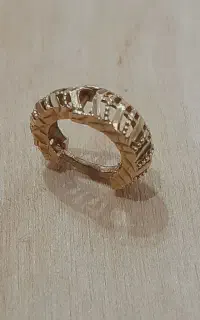 گوشواره بچه گانه گم شده