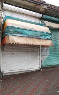 سایبان مغازه کالسکه ای