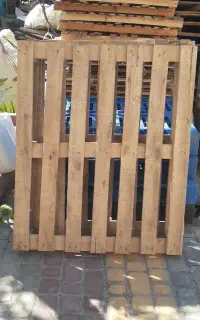 خریدوفروش پالت چوبی وپلاستیکی دراندازه های مختلف