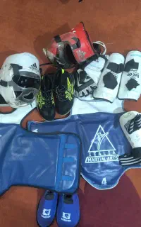 2 ست وسایل کامل تکواندو هوگو کلاه دستکش و ...