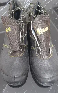 کفش ایمنی و کار