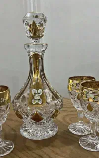 تنگ و گیلاس طلاکوب کریستال بوهمیا، اصل چک