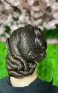 اجرا و آموزش تخصصی و‌حرفه ای شنیون