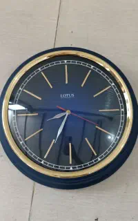 ساعت دیواری لوتوس