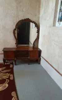 میز و اینه