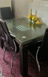 میز نهارخوری