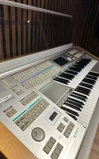 Organ Yamaha electone stagea els-01X