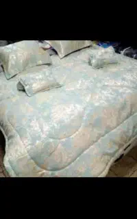 رو تختی دونفره مخمل پتینه(طلاکوب شده)