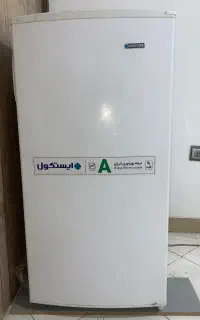 یخچال ایستکول