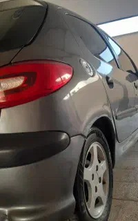 ۲۰۶مدل ۸۵ دوررنگ شاستی سالم