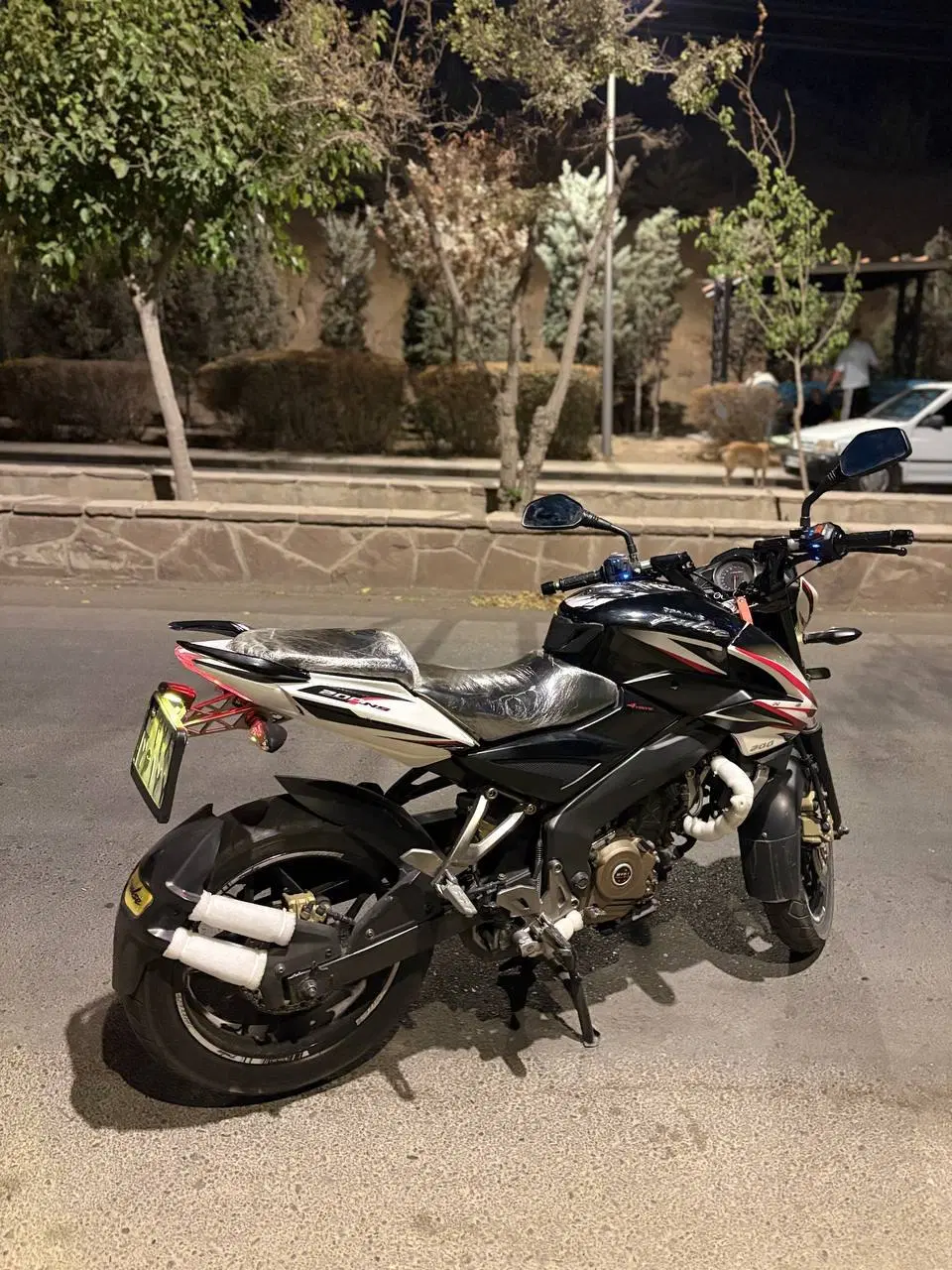 ns 200|موتورسیکلت|کرج, کلاک نو|دیوار