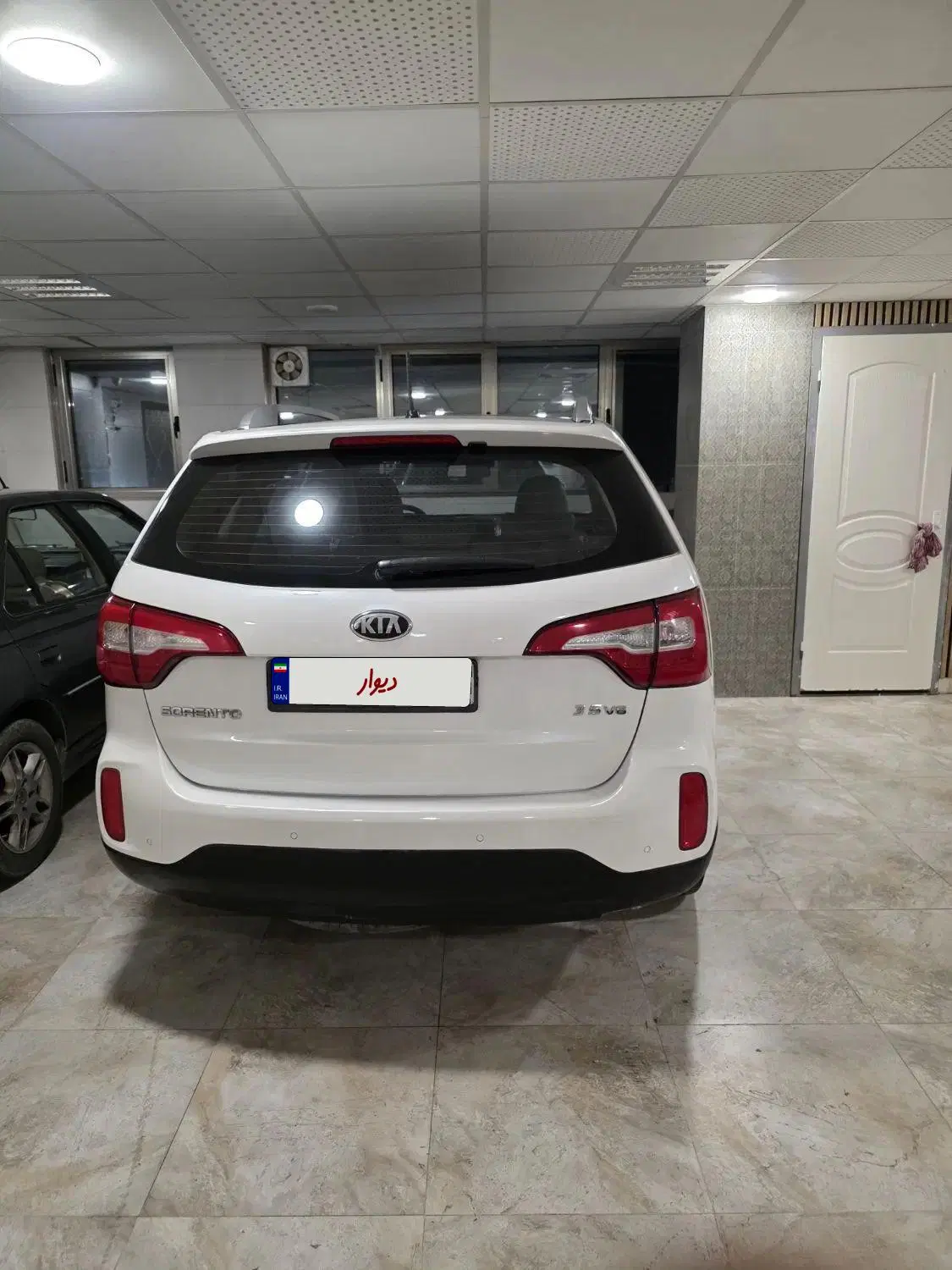 KIA SORENTO|خودرو سواری و وانت|تهران, میرداماد|دیوار