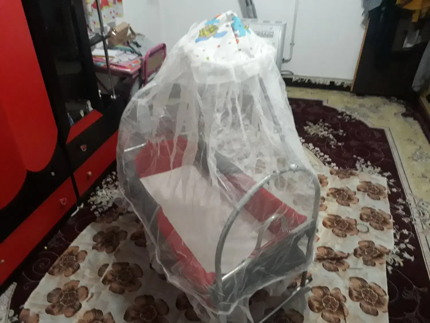 گهواره|تخت و سرویس خواب|ازنا, |دیوار