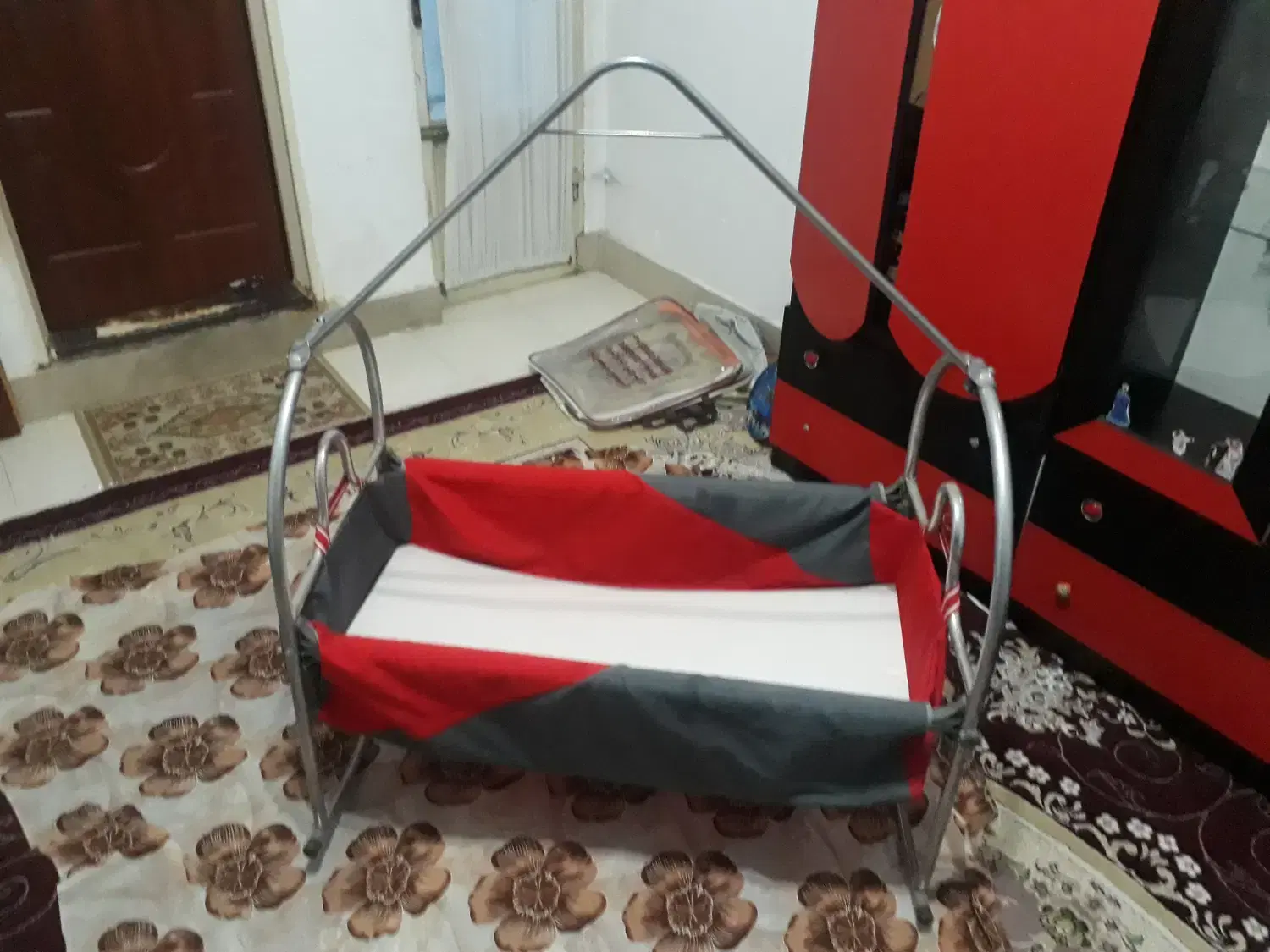 گهواره|تخت و سرویس خواب|ازنا, |دیوار