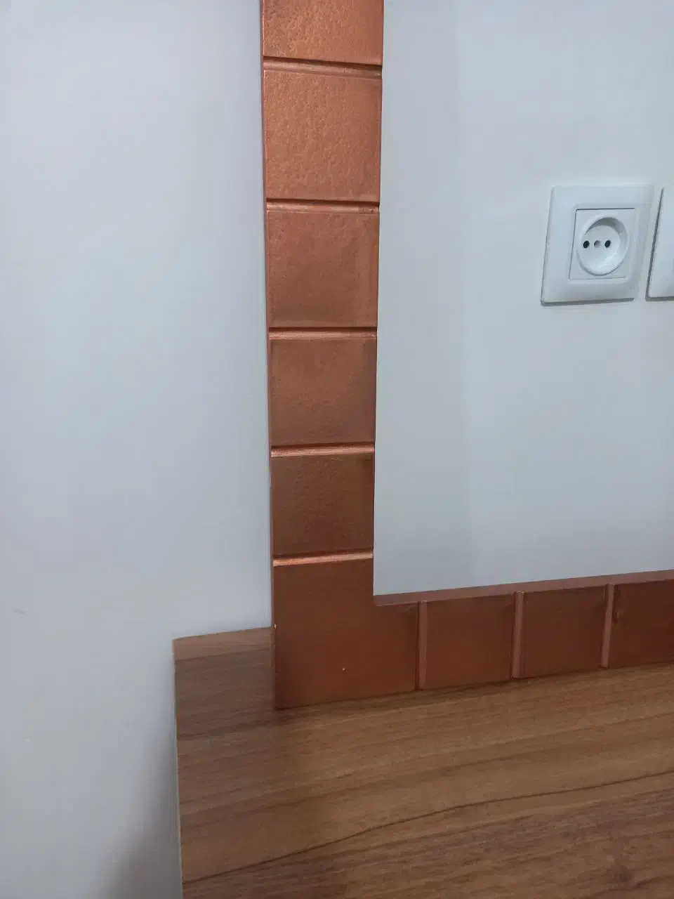 قاب آینه|آینه|نیشابور, شهید بهشتی|دیوار