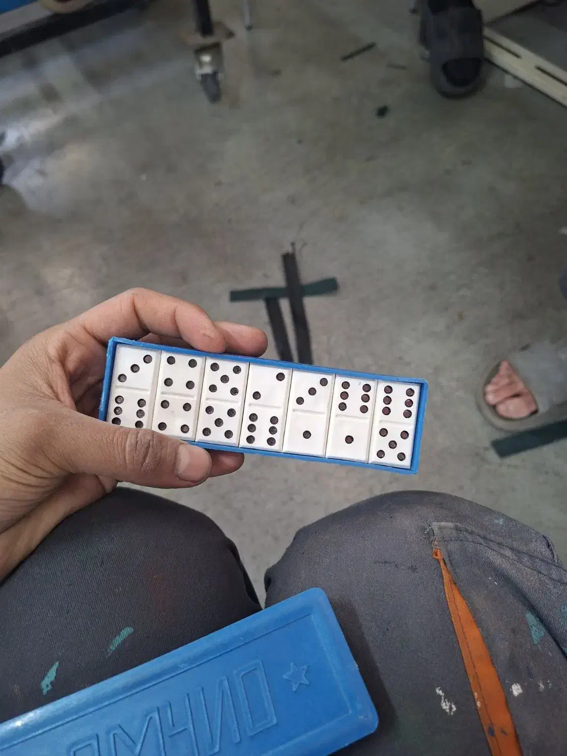 تخته|اسباب‌‌بازی|تهران, شوش (باغ آذری)|دیوار