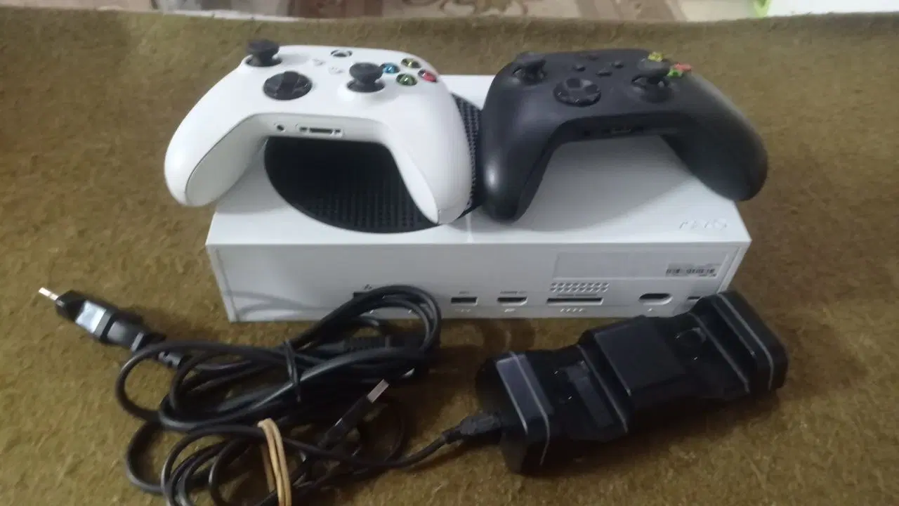 xbox series S|کنسول، بازی ویدئویی و آنلاین|مشهد, شهید مطهری|دیوار