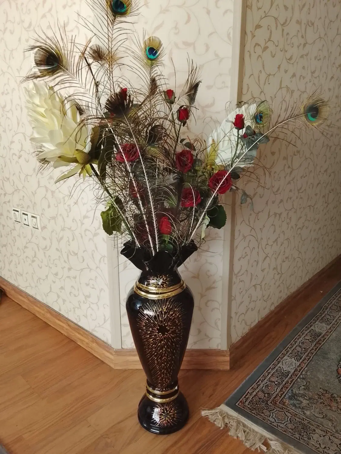 گلدان وگل|گل مصنوعی|شیراز, زرهی|دیوار