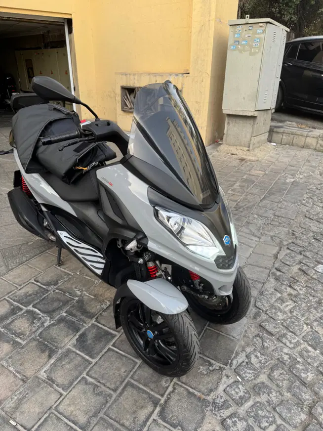 Piaggio MP3 300 cc|موتورسیکلت|تهران,  امام زاده قاسم (نیاوران)|دیوار
