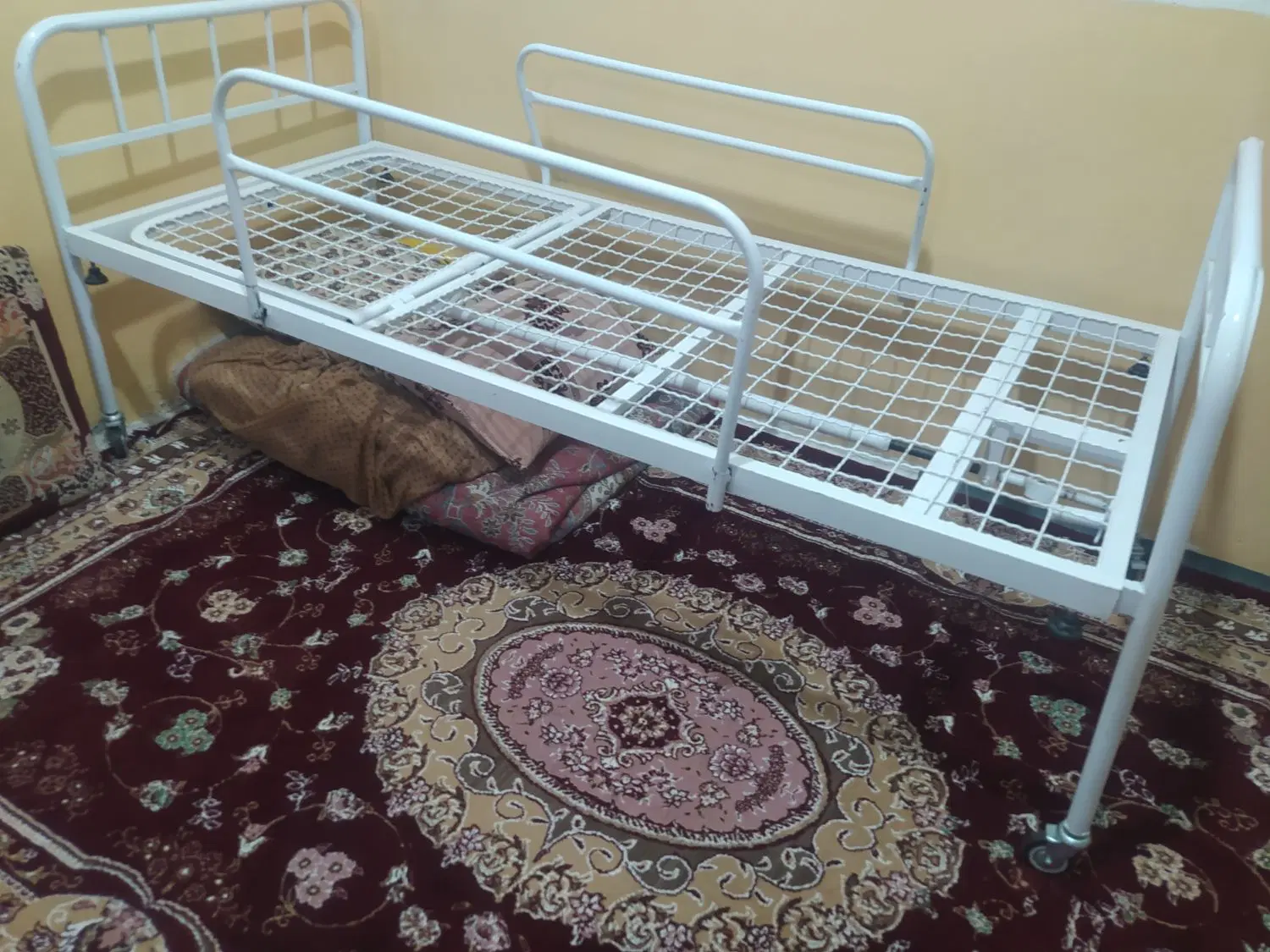 تخت|تشک تختخواب|زابل, |دیوار