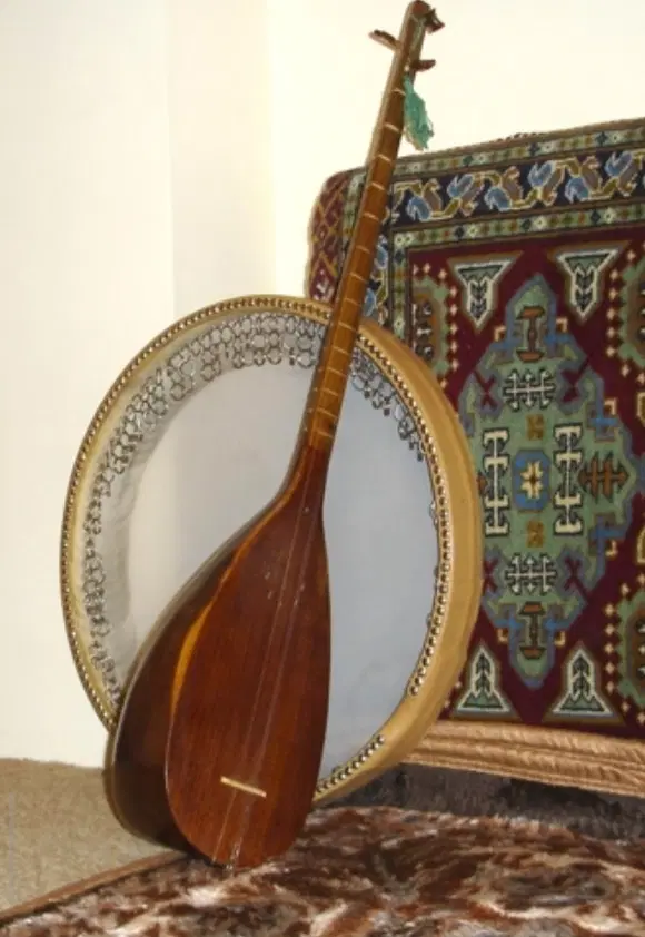 ساز|سازهای سنتی|کرمانشاه, |دیوار
