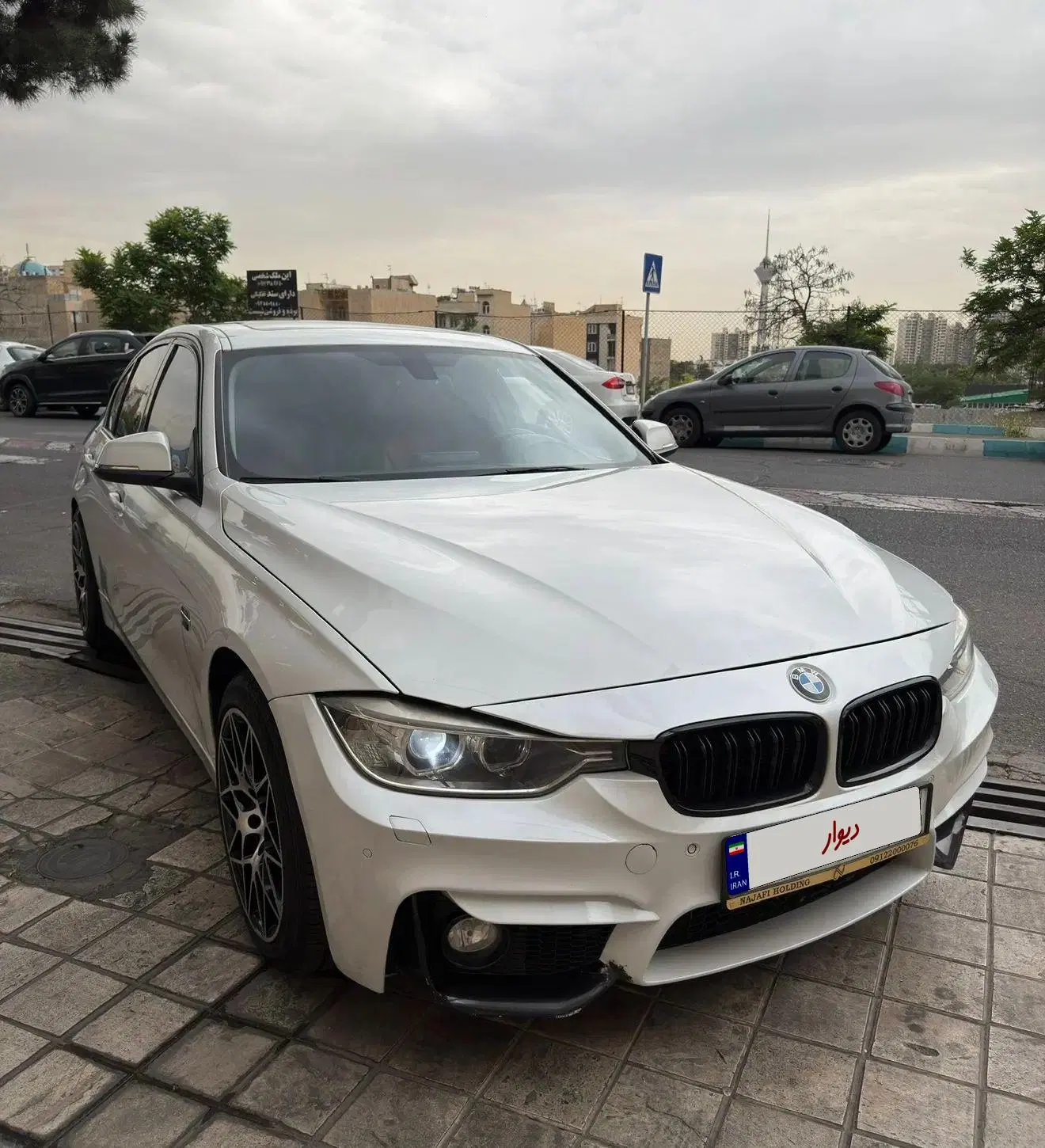 BMW 328i 2013|خودرو سواری و وانت|تهران, درختی|دیوار