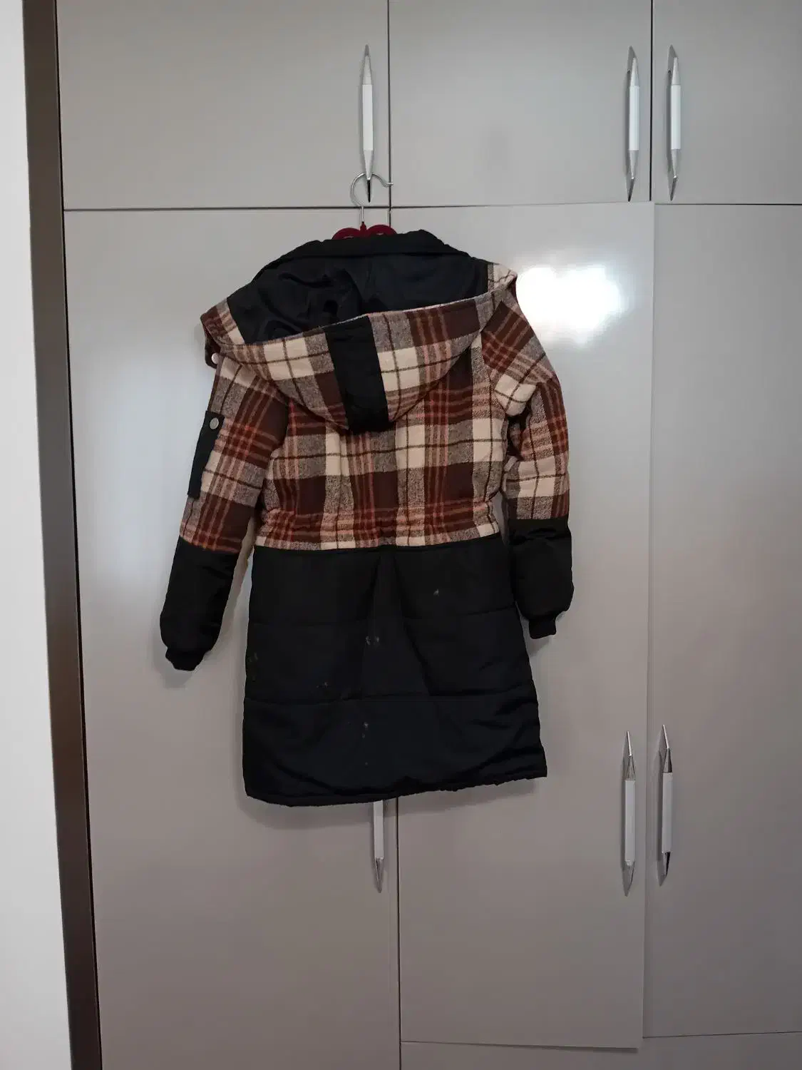 پالتو|لباس|سنندج, |دیوار