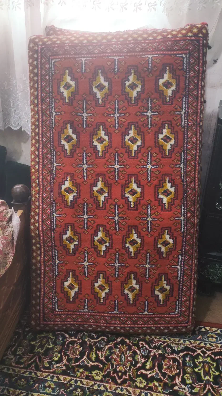 پشتی دو عدد|پشتی|رودسر, |دیوار