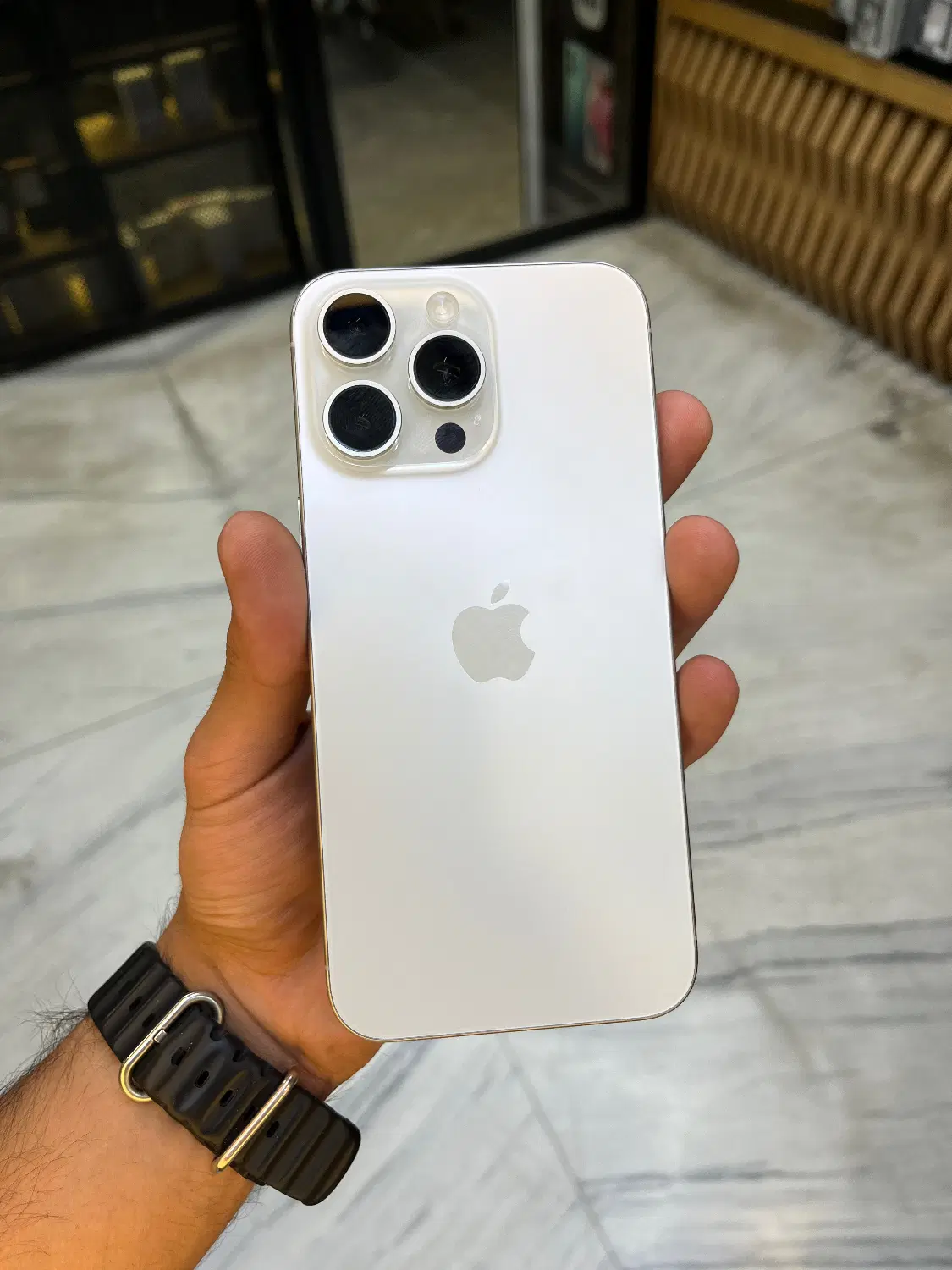 iPhone 15 pro max 256 zaa 98% with titanium|موبایل|اصفهان, چرخاب|دیوار