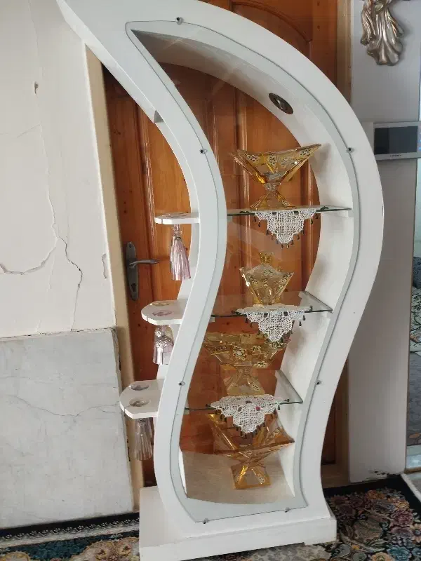 ویترین|بوفه، ویترین، کنسول|برخوار, |دیوار