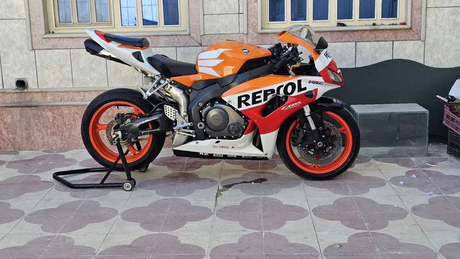 cbr1000 gsx1000 cb1300 cbr600|موتورسیکلت|شیراز, قالیشویی|دیوار