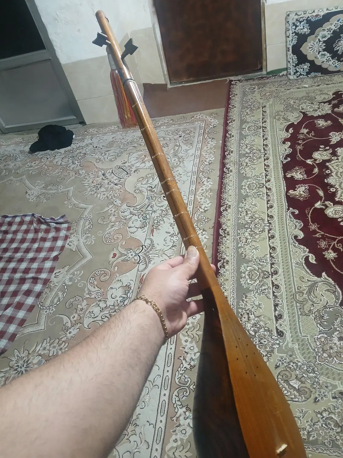 دوتار|سازهای سنتی|گرگان, |دیوار