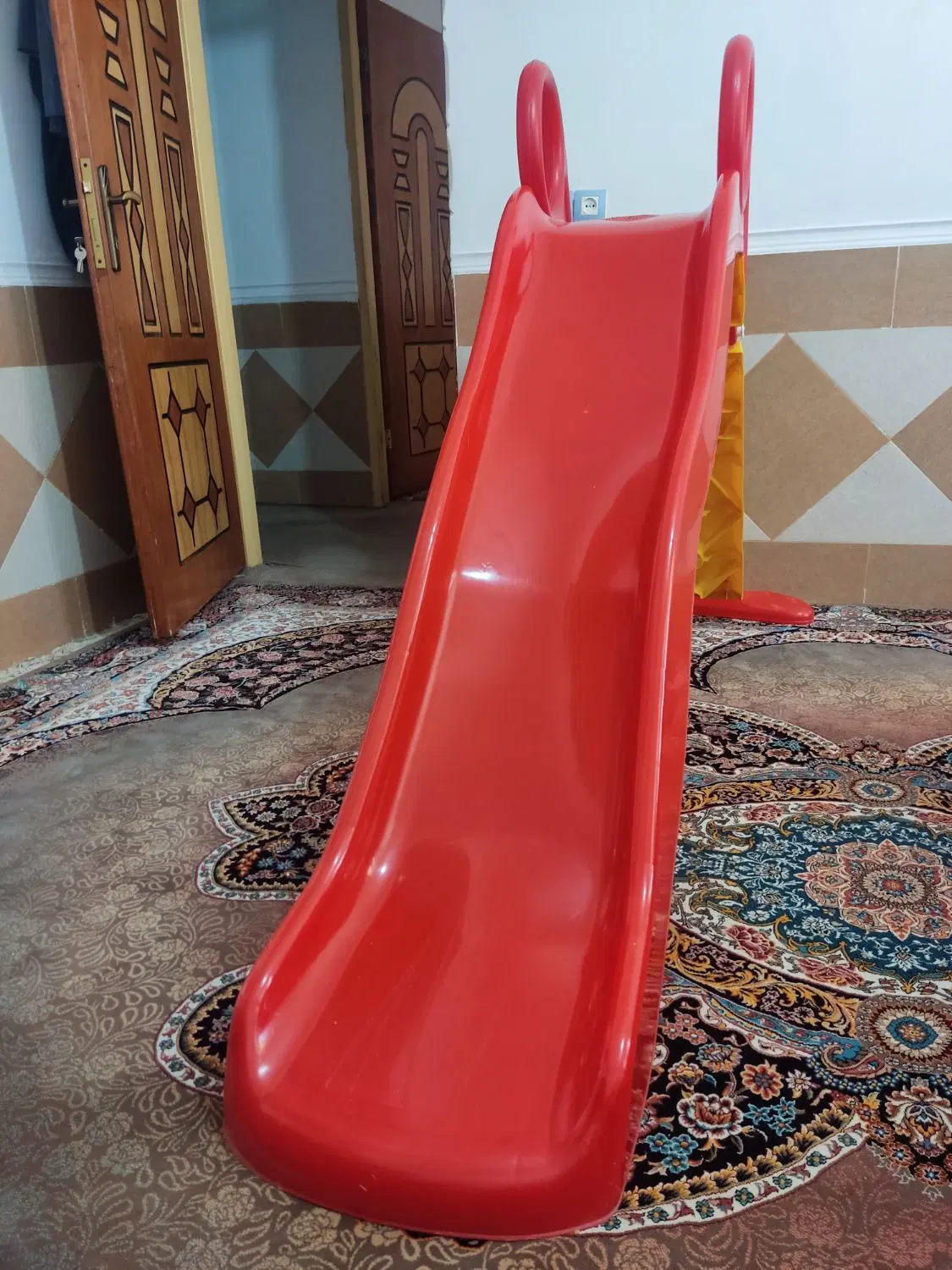 سرسره|اسباببازی|یاسوج, |دیوار