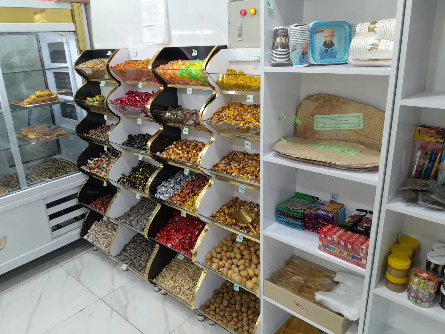 استند جای اجیل نونو و قفسه MDF  . میز زیر ترازو|فروشگاه و مغازه|اهواز, رسالت|دیوار