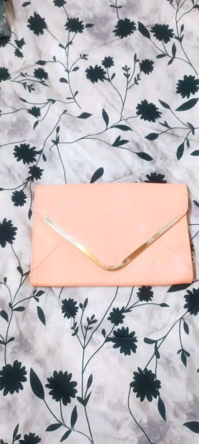 کیف|کیف، کفش، کمربند|قم, کلهری|دیوار