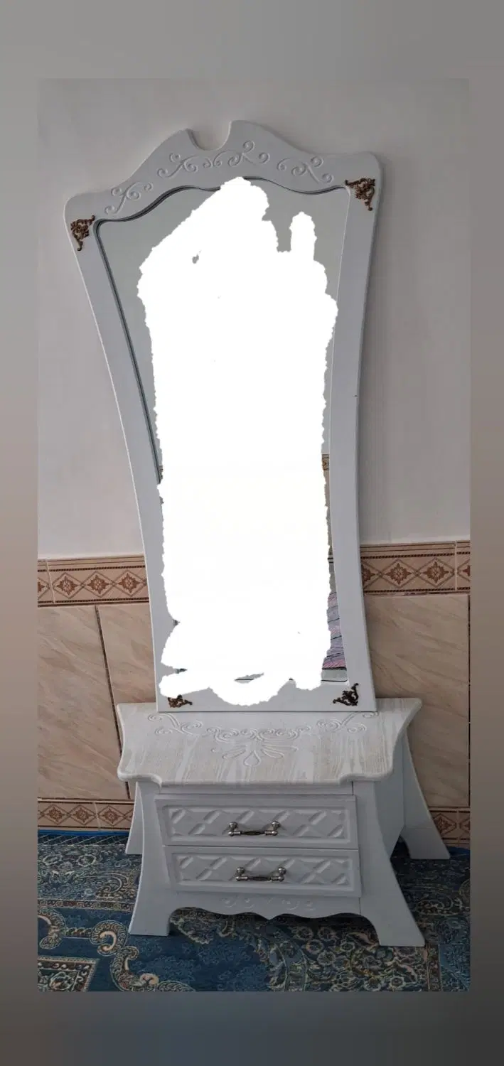 آینه|آینه|خرمآباد, |دیوار
