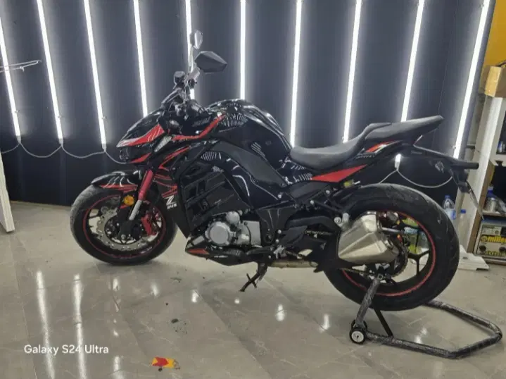 z1000|موتورسیکلت|خمیر, |دیوار