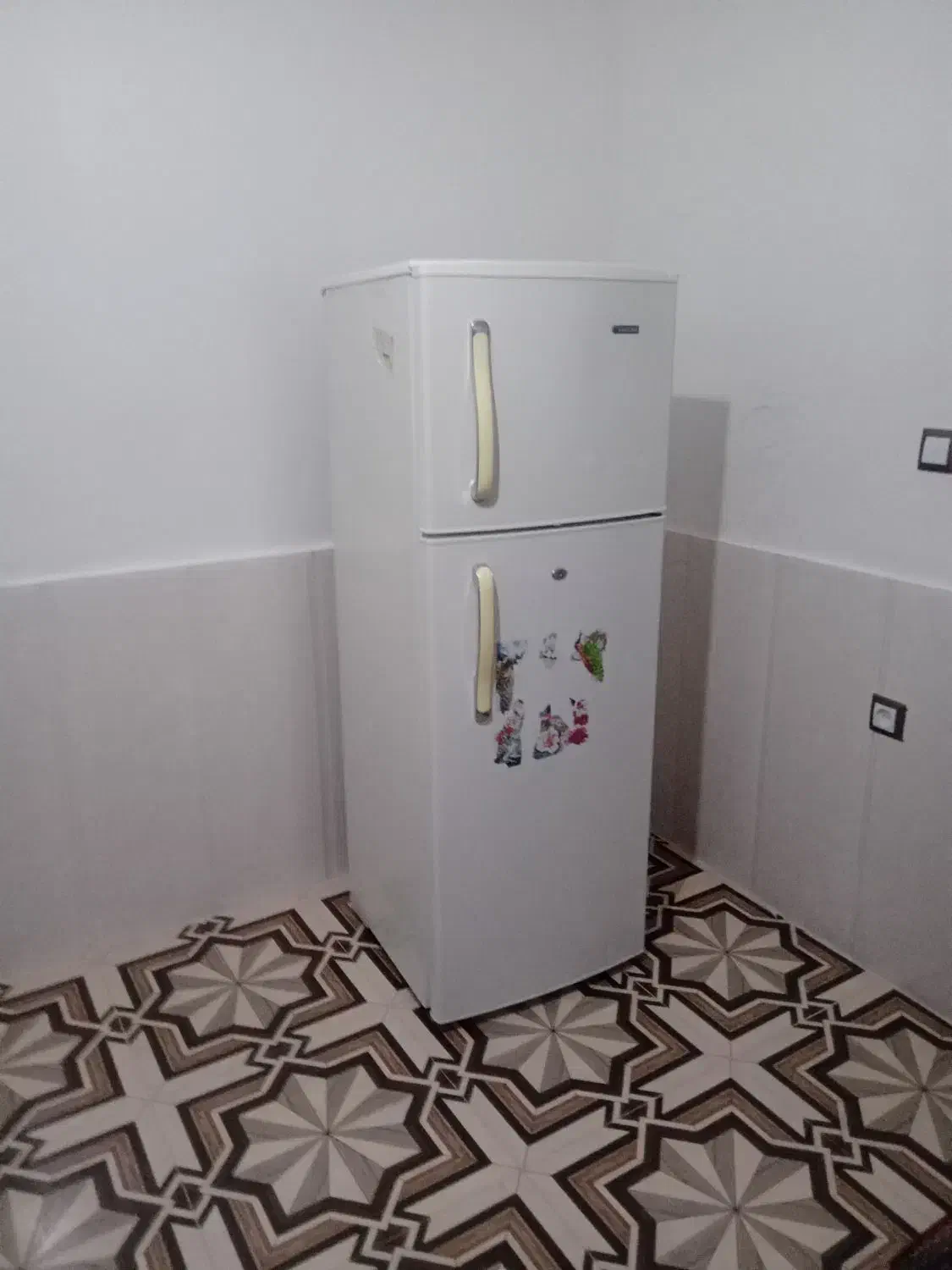 یک عدد یخچال|یخچال و فریزر|سرپل ذهاب, |دیوار