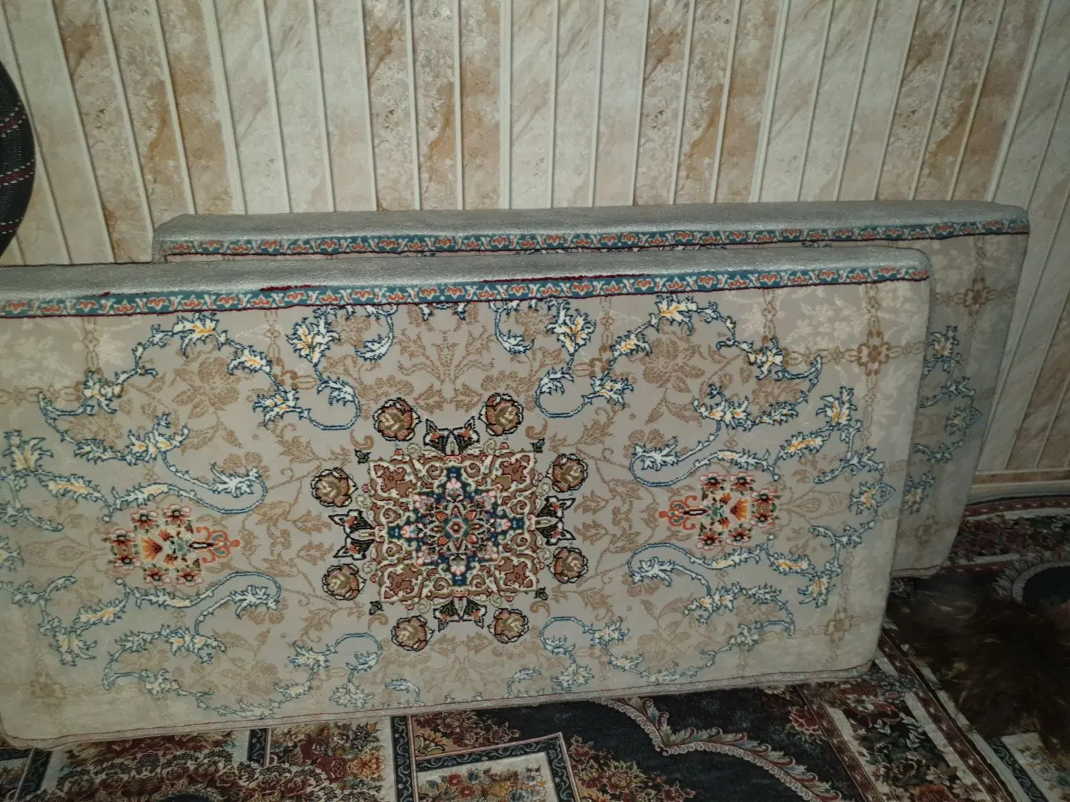 پشتی|پشتی|زنجان, |دیوار