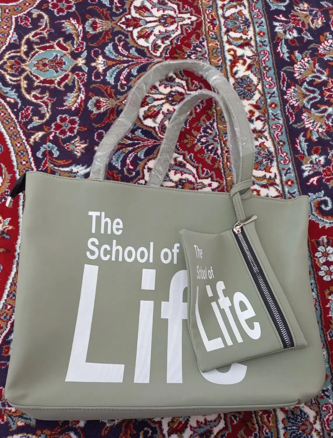 نو د|کیف، کفش، کمربند|اسفراین, |دیوار