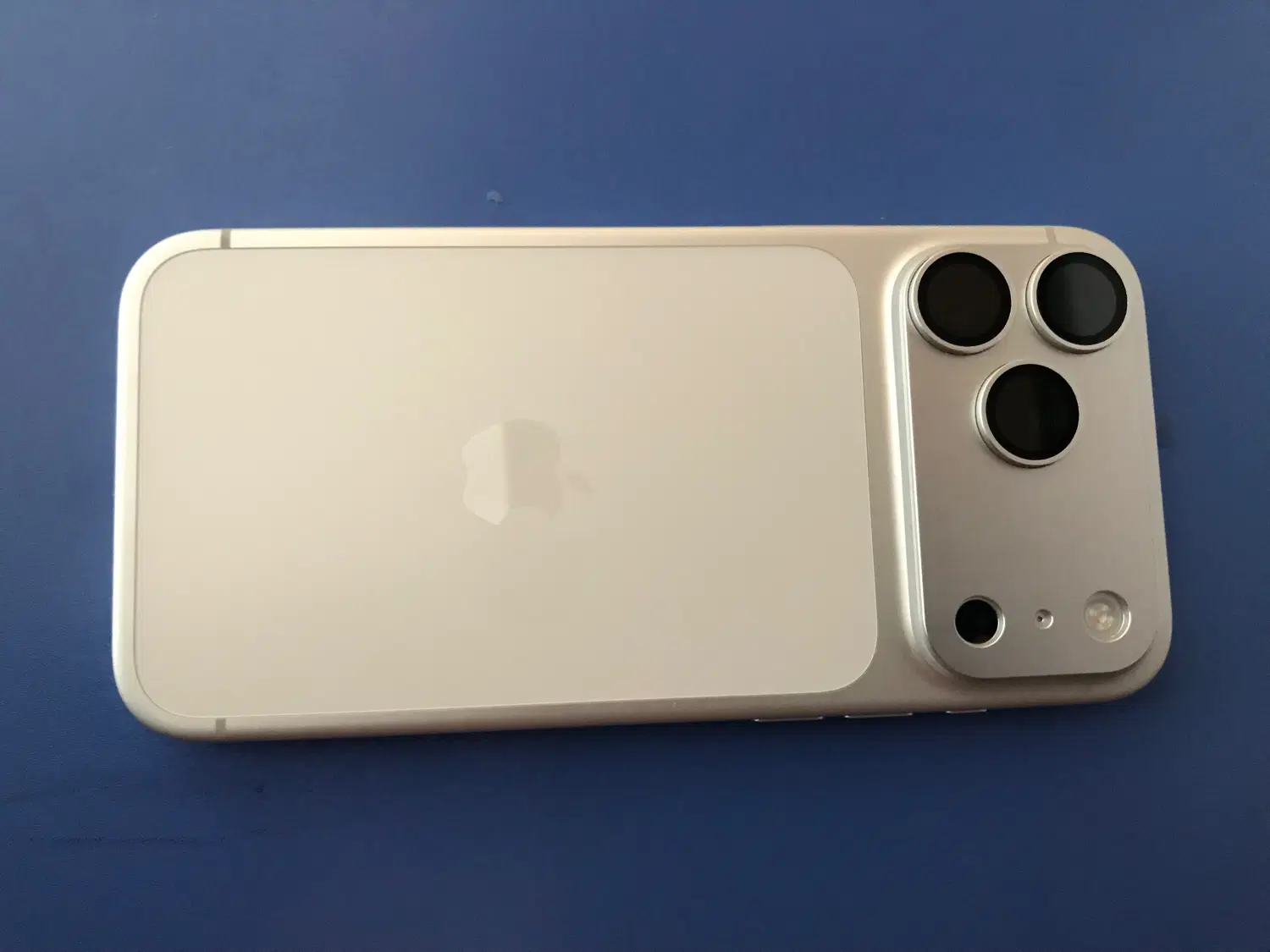 iphone 17 pro Max|موبایل|لاهیجان, کوی خزر|دیوار