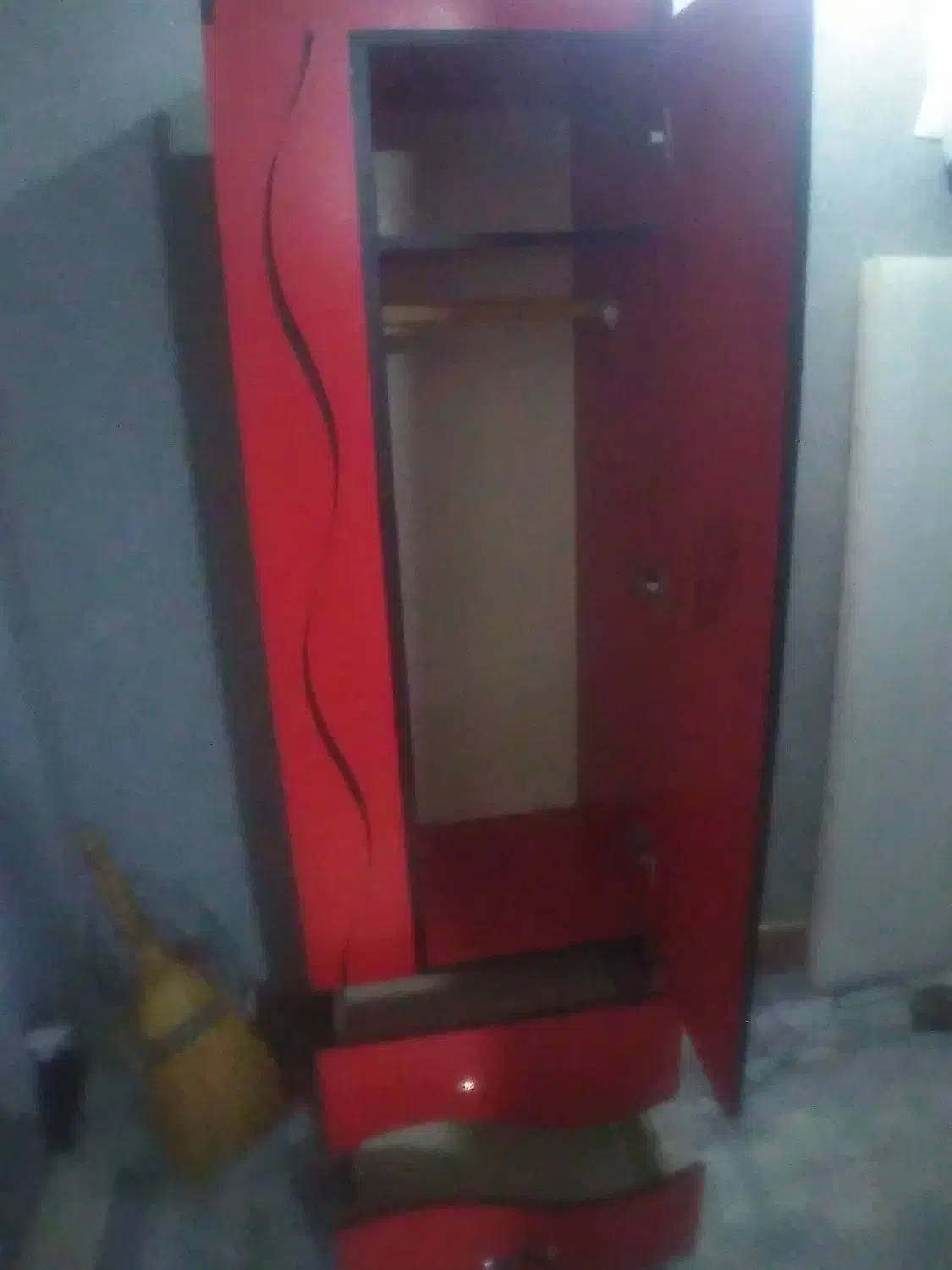 کمد|جاکفشی، کمد، دراور|مشهد, شهرک امام سجاد|دیوار