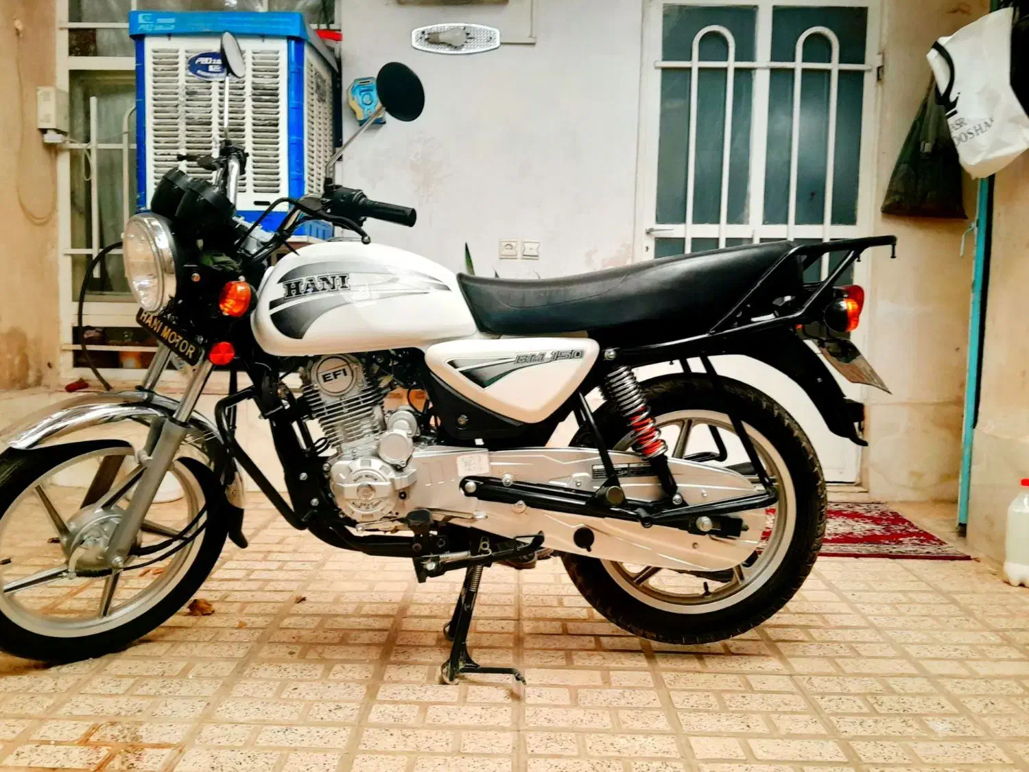 باکسر ۲۰۰مدل۴۰۲|موتورسیکلت|مشهد, پنجتن|دیوار