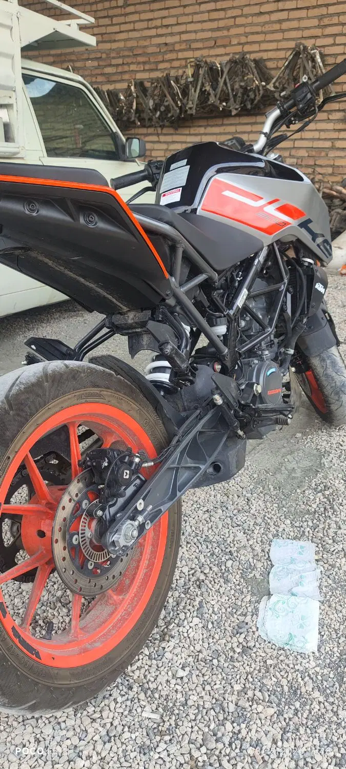 ktm duke200 abs|موتورسیکلت|نجف‌آباد, دفاع مقدس|دیوار
