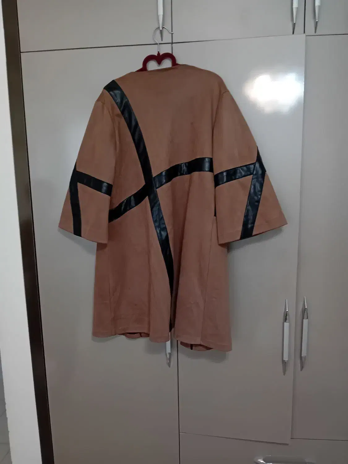 پالتو|لباس|سنندج, |دیوار