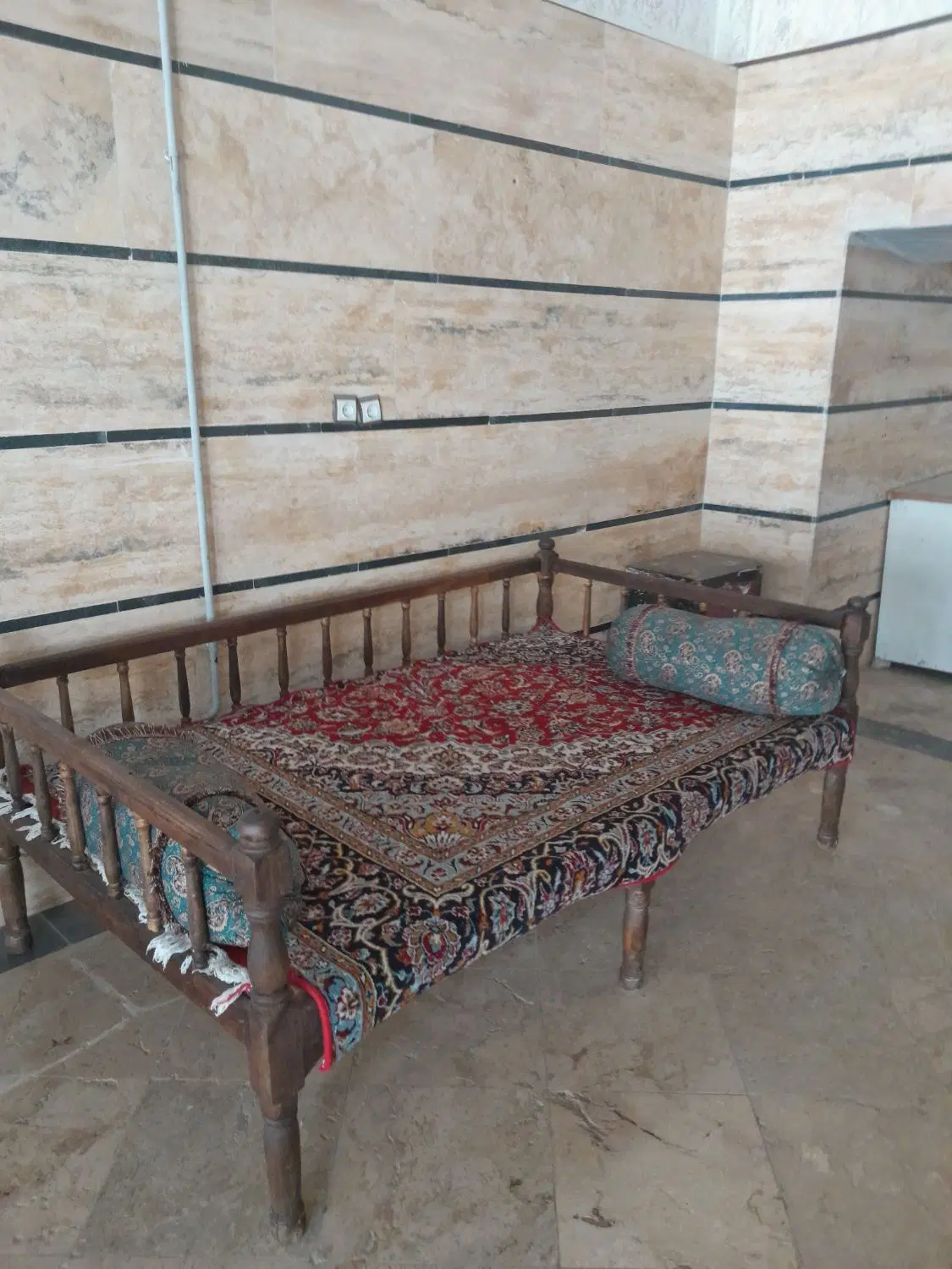 تخت|کافی‌شاپ و رستوران|نورآباد, |دیوار