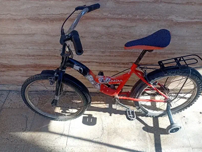 لباس|لباس|بروجرد, |دیوار