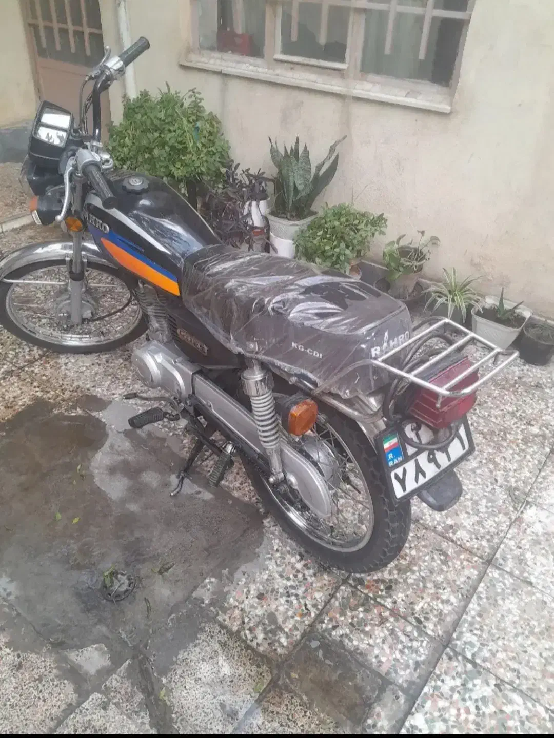 هندا ۱۲۵|موتورسیکلت|قدس, شهر‌قدس|دیوار